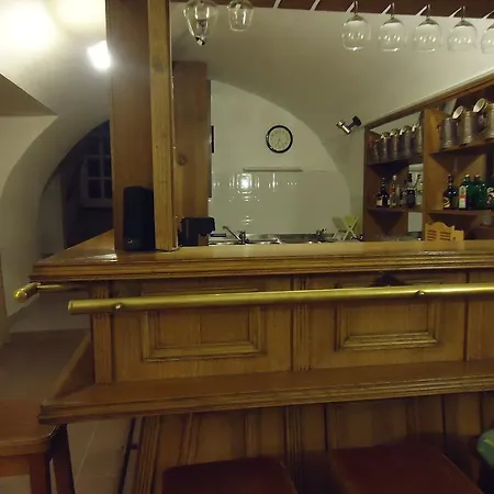 Bed & Breakfast Gesztenyes Panzio *