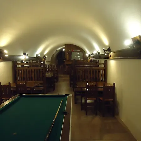 Bed & Breakfast Gesztenyes Panzio